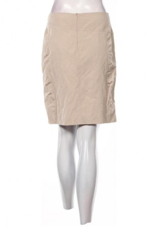 Пола Comma,, Размер S, Цвят Бежов, Цена 3,06 €