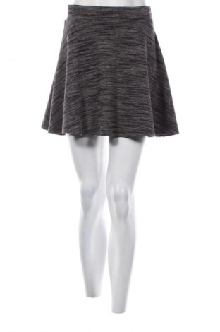 Пола Fb Sister, Размер S, Цвят Многоцветен, Цена 2,04 €