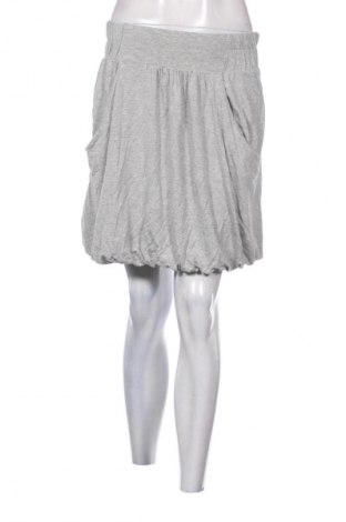 Пола Gina, Размер M, Цвят Сив, Цена 2,55 €