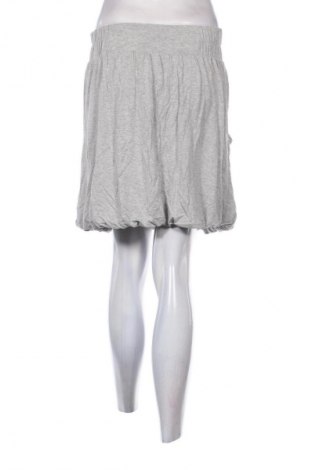 Пола Gina, Размер M, Цвят Сив, Цена 2,55 €