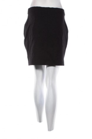 Пола H&M, Размер M, Цвят Черен, Цена 2,04 €