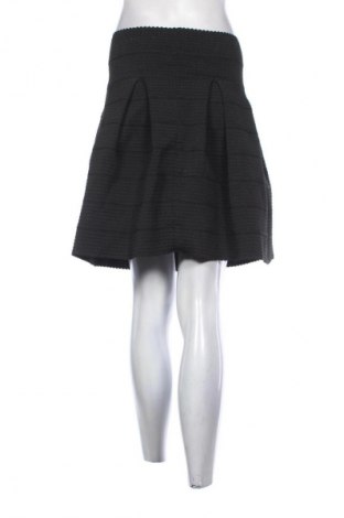 Пола H&M, Размер S, Цвят Черен, Цена 2,04 €