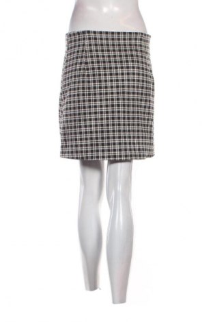 Пола H&M Divided, Размер M, Цвят Многоцветен, Цена 2,04 €