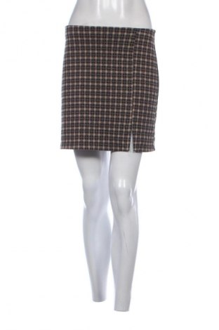 Пола H&M Divided, Размер S, Цвят Многоцветен, Цена 2,04 €