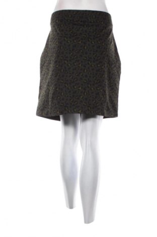 Пола Hema, Размер XL, Цвят Многоцветен, Цена 2,04 €