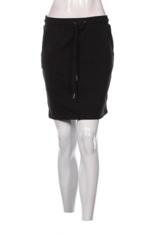 Пола Janina, Размер M, Цвят Черен, Цена 2,04 €