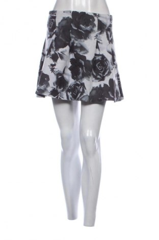 Пола Ltb, Размер S, Цвят Многоцветен, Цена 2,04 €