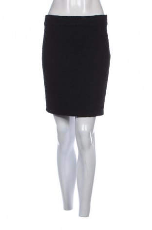 Пола Mango, Размер M, Цвят Черен, Цена 2,04 €