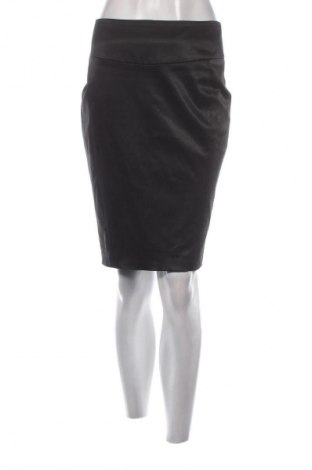 Пола Mango, Размер M, Цвят Черен, Цена 2,04 €