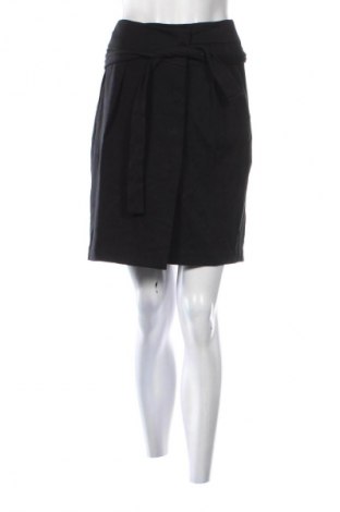 Пола Mango, Размер L, Цвят Черен, Цена 2,04 €