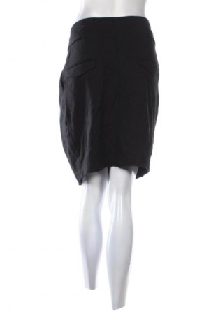 Пола Mango, Размер L, Цвят Черен, Цена 2,04 €