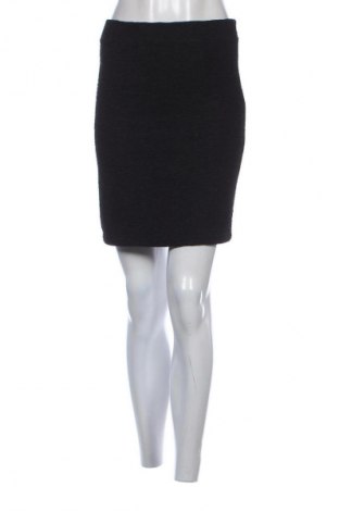 Пола Mango X Pernille, Размер M, Цвят Черен, Цена 2,04 €