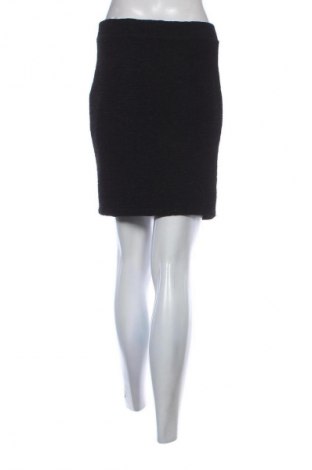 Пола Mango X Pernille, Размер M, Цвят Черен, Цена 2,04 €