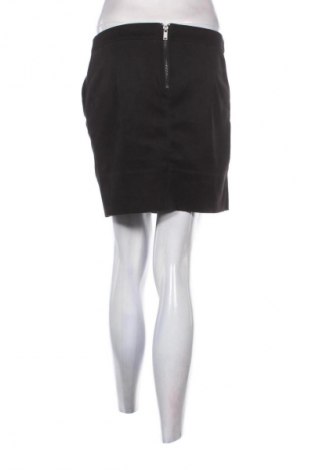 Пола ONLY, Размер M, Цвят Черен, Цена 2,04 €