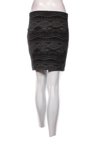 Пола ONLY, Размер M, Цвят Многоцветен, Цена 2,04 €