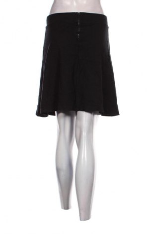 Пола ONLY, Размер S, Цвят Черен, Цена 2,04 €