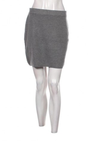 Пола Pimkie, Размер L, Цвят Сив, Цена 2,04 €