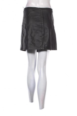 Пола Primark, Размер M, Цвят Черен, Цена 2,04 €