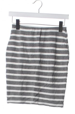 Пола Reserved, Размер XS, Цвят Многоцветен, Цена 2,04 €