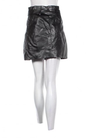 Пола SHEIN, Размер S, Цвят Черен, Цена 2,04 €