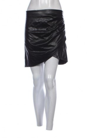 Пола SHEIN, Размер M, Цвят Черен, Цена 2,04 €