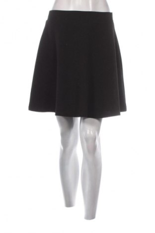 Пола SHEIN, Размер L, Цвят Черен, Цена 2,55 €