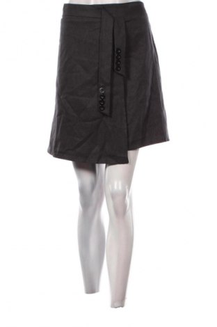 Пола SHEIN, Размер XXL, Цвят Сив, Цена 2,04 €