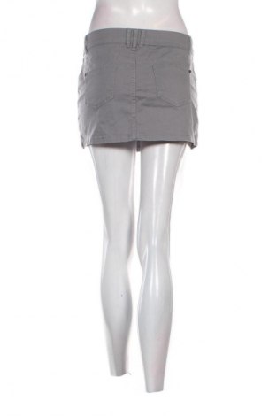 Пола Terranova, Размер M, Цвят Сив, Цена 2,04 €