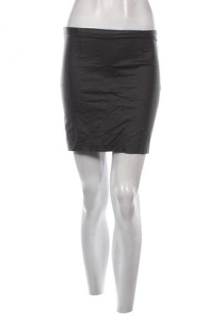 Пола Unbranded, Размер M, Цвят Черен, Цена 2,04 €