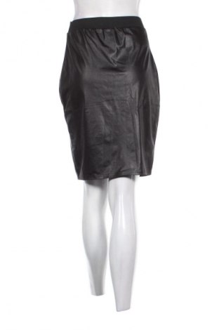 Пола Unbranded, Размер M, Цвят Черен, Цена 2,04 €