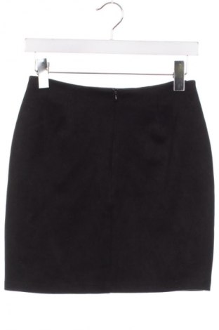 Пола Unbranded, Размер XS, Цвят Черен, Цена 2,04 €