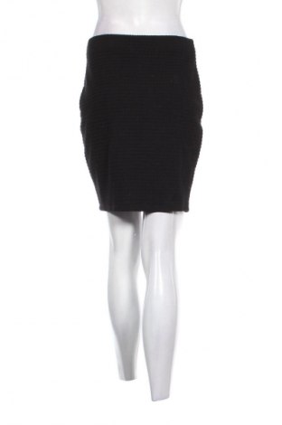 Пола Unbranded, Размер M, Цвят Черен, Цена 2,04 €