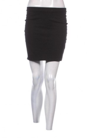 Пола Unbranded, Размер S, Цвят Черен, Цена 2,04 €