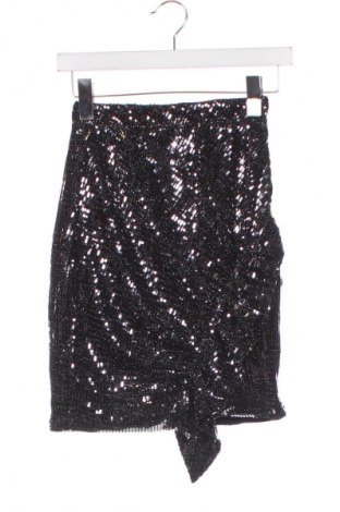 Пола Unbranded, Размер XS, Цвят Черен, Цена 2,04 €