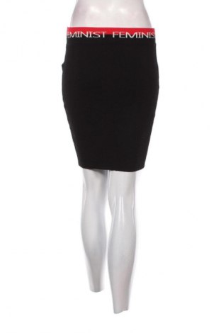 Пола Unbranded, Размер S, Цвят Многоцветен, Цена 2,04 €