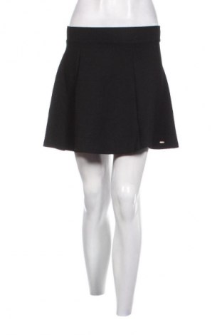 Пола Unbranded, Размер S, Цвят Черен, Цена 2,55 €