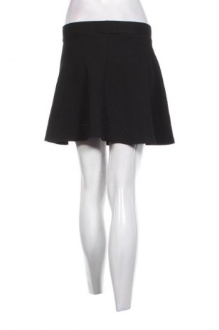 Пола Unbranded, Размер S, Цвят Черен, Цена 2,55 €