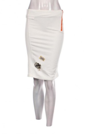 Пола Unbranded, Размер S, Цвят Бял, Цена 2,04 €