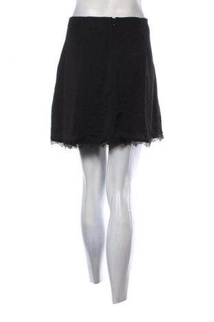 Пола VILA, Размер M, Цвят Черен, Цена 2,55 €