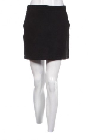 Пола Vero Moda, Размер M, Цвят Черен, Цена 2,04 €