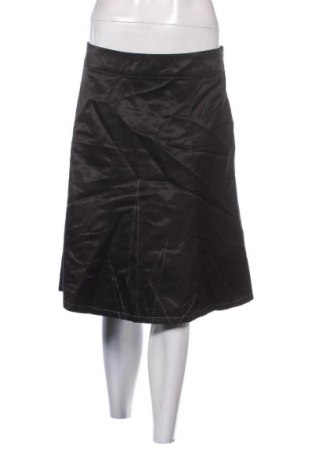 Пола Vero Moda, Размер M, Цвят Черен, Цена 2,04 €