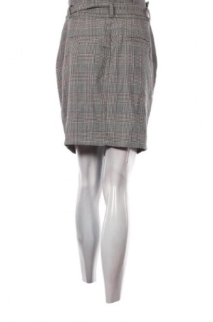 Пола Vero Moda, Размер S, Цвят Многоцветен, Цена 2,04 €