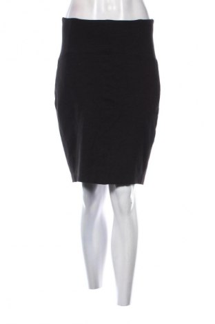 Пола Zara, Размер M, Цвят Черен, Цена 2,04 €