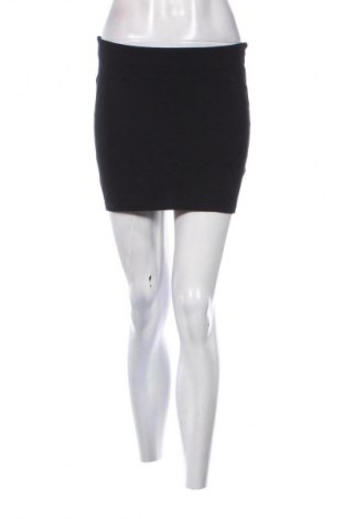 Пола Zara Trafaluc, Размер S, Цвят Черен, Цена 2,55 €