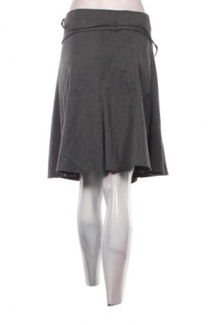 Пола Zero, Размер XL, Цвят Сив, Цена 2,04 €