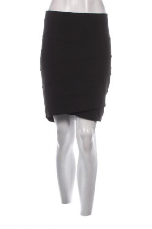 Пола Zizzi, Размер M, Цвят Черен, Цена 2,04 €