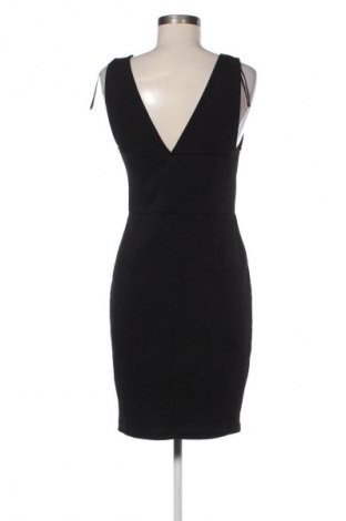 Ruha Amisu, Méret M, Szín Fekete, Ár 1 509 Ft