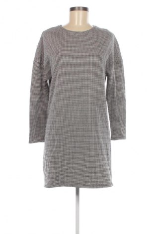 Šaty  Bershka, Velikost M, Barva Vícebarevné, Cena  49,00 Kč