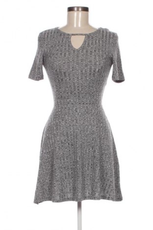 Sukienka H&M Divided, Rozmiar S, Kolor Szary, Cena 17,99 zł