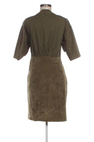 Šaty  Numph, Velikost S, Barva Zelená, Cena  109,00 Kč